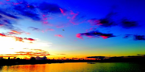neon sky sea dark afternoon philippines bohol dauis island blue yellow grean orange nature sundown down vacation clouds racs0706 canencia cebuano boholano ocaña