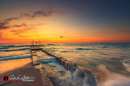 andrewslaterphotography atwaterbeach beach clouds discoverwisconsin greatlakes lakefront lakemichigan landscape milwaukee morning outdoors place shorewood sunrise travelwisconsin water wisconsin canon 5dmarkiii landscapephotography landscapes unitedstates us