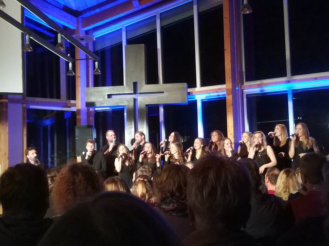 337/365 YoungSpiritsGospelChoir Konzert in der Kirche von Ellerau Large Group Of People Arts Culture And Entertainment Performance Performing Arts Event Indoors  Crowd Real People Togetherness Musician Sorcerer86 Bilsbekblog Smartphoneography Eyeemgermany
