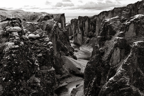 fjaðrágljúfur iceland ísland canyon river cliff valley blackandwhite landscape canon canoneos canon6d