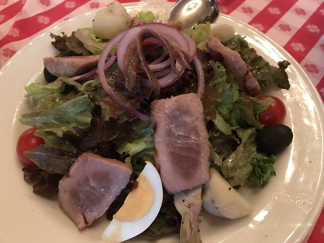 Nicoise Salad with Seared Blue Fin Tuna @Grand Central Oyster Bar & Restaurant, Shinagawa, Tokyo