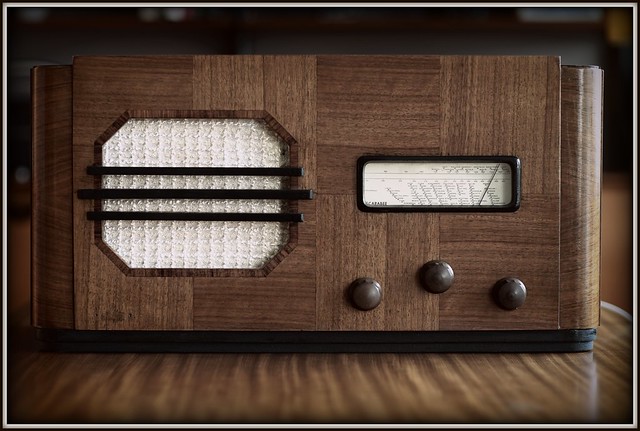 Scarabee 1936 art-deco radio