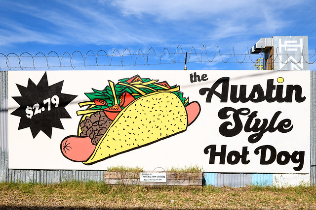 Austin Style Hot Dog