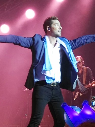RT @Beby_Gomez: Viviendo el Luna con @davidbisbal dsd Tucuman Gracias @anix08 😍😘💙💙💙 https://t.co/oCwn01gzY7 | by Bisbal Street Team México