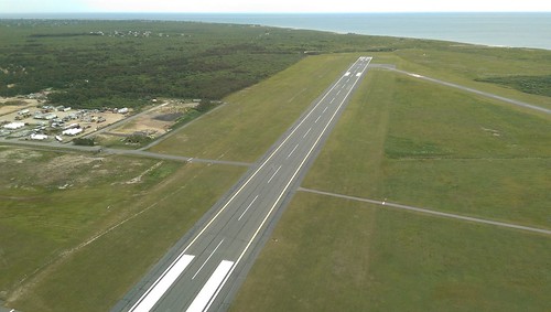 runway htc htconem8