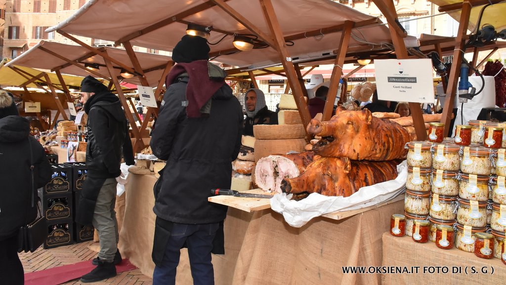 Prima Giornata di Mercato nel Campo