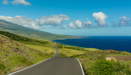 2017 hi hanaroad hawaii maui nikon southeastmaui southofhana landscape road grass ocean sky sea water highway