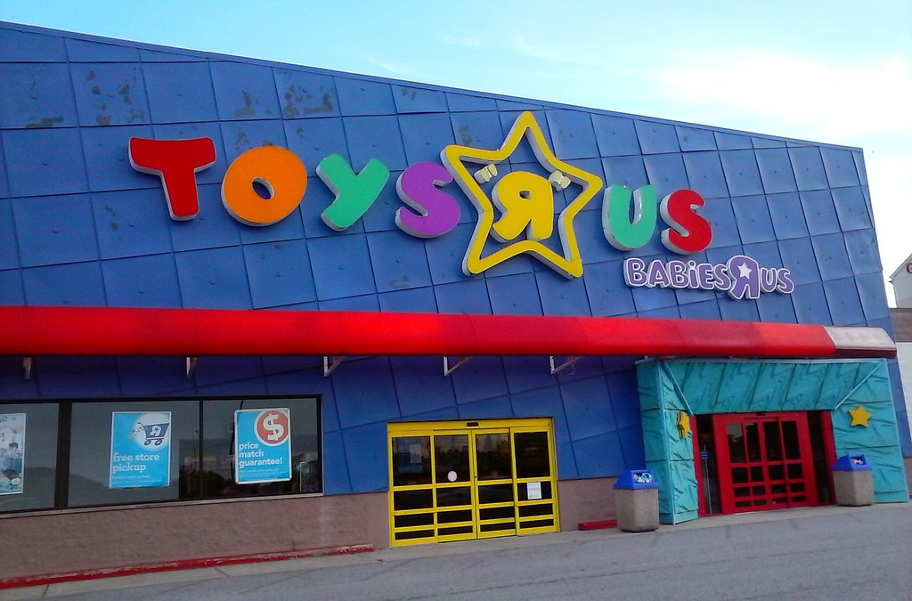 Toys R Us storefront, Florence, South Carolina, July 23 20… | Flickr