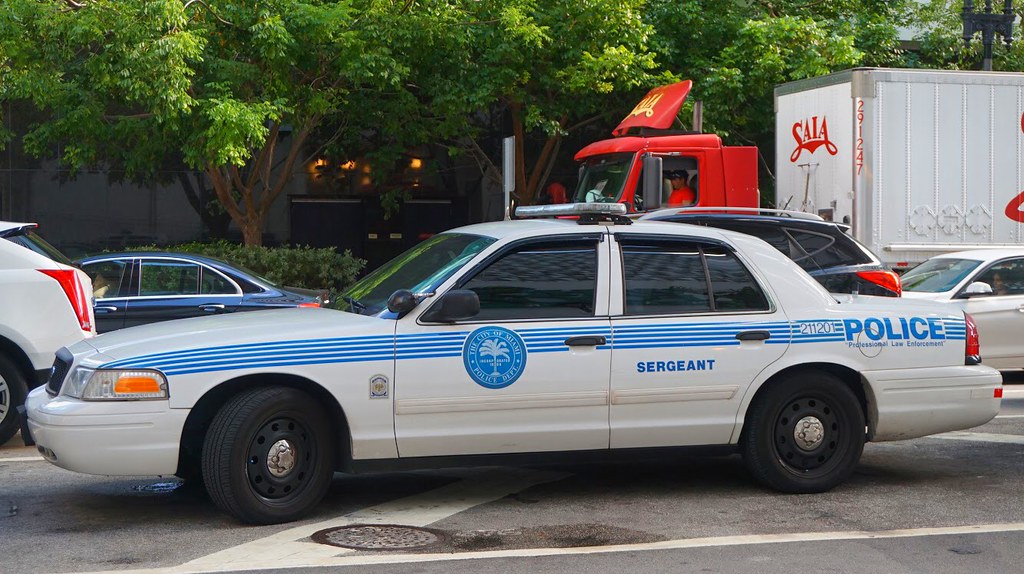 City of Miami Police Department (MPD) Ford CVPI - Sergeant's Unit