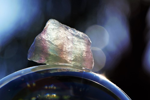 StoneRhymingZone - Rainbow fluorite stone on a crystal sphere - HMM