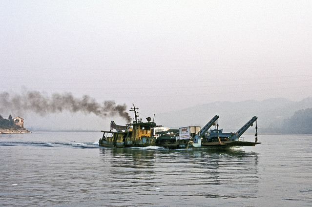 4 Noc 2000 Longshang Min river - China