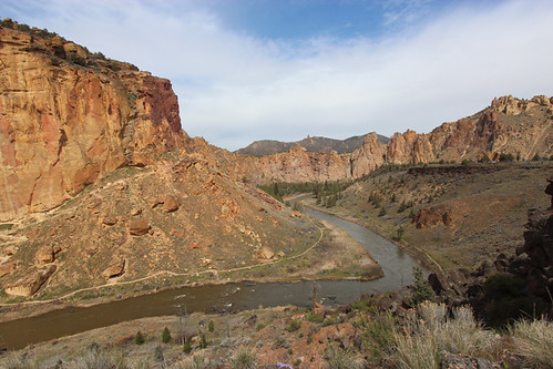 smith rock state park april 2017 oregon or landscape crooked river deschutes county canyon