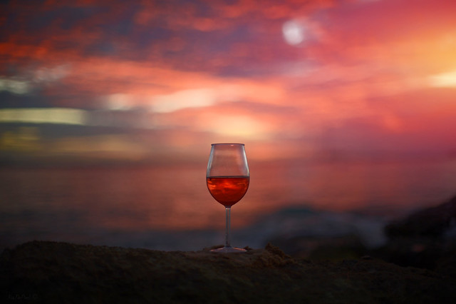Red Red Wine 🍷Red Red Sky 🌅