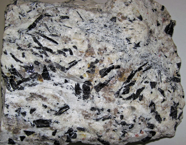 Garnets and tourmaline in pegmatitic granite (Crabtree Pegmatite, Devonian; Crabtree Mountain, Mitchell County, North Carolina, USA) 2