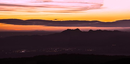canigou mérindol vaucluse luberon sunset provence provencealpescôtedazur panorama