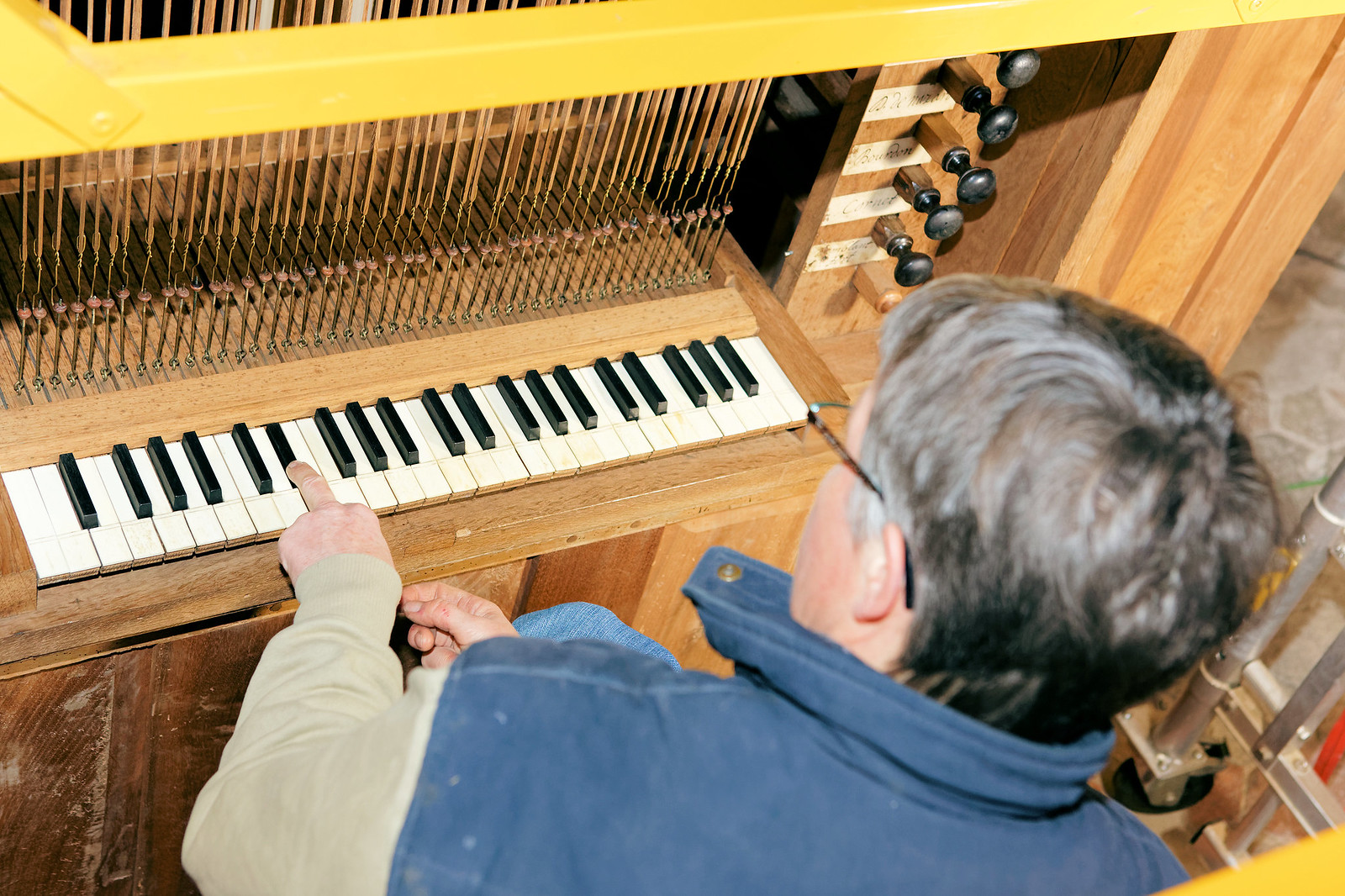Relevage de l'orgue d'Orgelet
