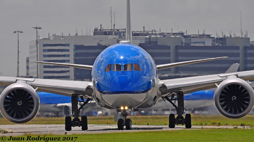 PH-BHD - KLM Royal Dutch Airlines - Boeing 787-9 Dreamliner - AMS/EHAM