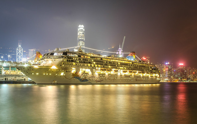 Super Star Virgo - Luxurious Passenger Cruise in the Glittering Victoria Harbor