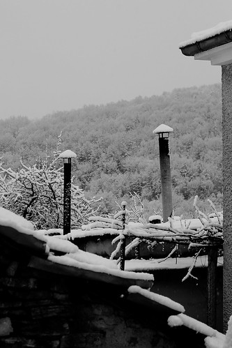 bulgarie bulgaria winter hiver mogilovo cheminée niege snow urban urbain paysage horizon landscape totalphoto