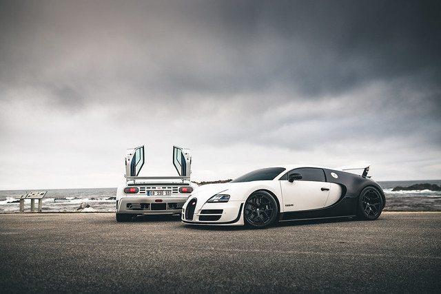 Bugatti x2.