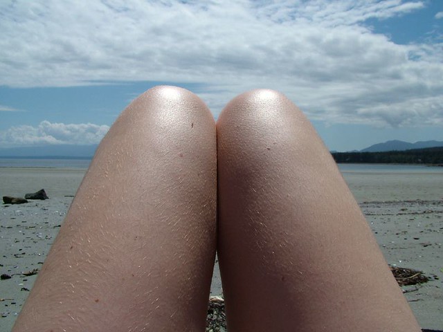 Beach Knees