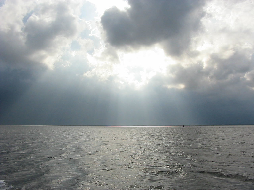 Clouds over Ocean (pingnews) | Image by PINGNews | pingnews.com | Flickr