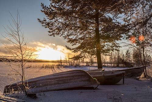 24105l mkiv 5d eos canon ostrobothnia southern finland sun shore winter sunrise hirvijärvi lake lakeshore boat