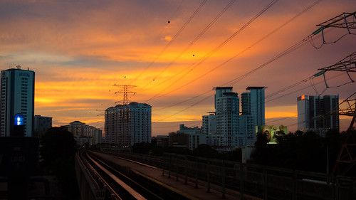 canonphotography powershots120 iso1000 sunset petalingjaya lrtstation sky urbanlandscape dusk orange cmwdorange