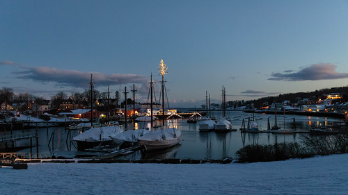 schooners christmas wayfarer winter snow harbor boat dusk lights camden maine