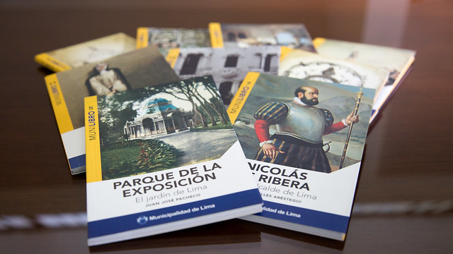 Donación de libros de la Municipalidad de Lima