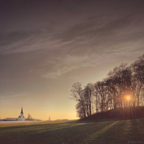 Heavenly Light by M a r i k o, iPhone X
<a href="https://www.mobiography.net/showcase/mobiography_showcase_19/" rel="nofollow">www
