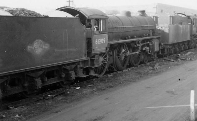 61309 at Wakefield. 04.02.1967. AB 18.  A Jim Freebury Railway Archive picture.