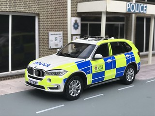 Paragon BMW X5 UK Police Traffic Roads Policing  1/43