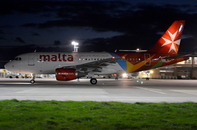 9H-AEG Air Malta Airbus A319 EGNS 29/10/13