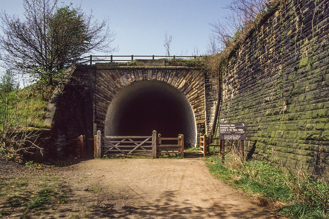 Brinnington Tunnel CLC Apr 1992