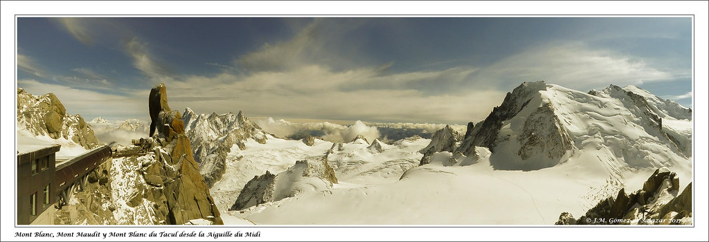 Mont Blanc desde la Aiguille du Midi. Chamonix. Francia  // Mont Blanc from the Aiguille du Midi. Chamonix. France