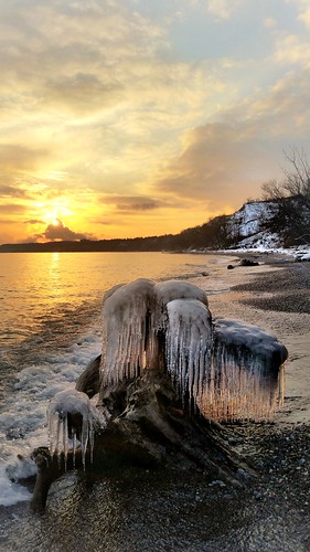 icesculpture beach sundown light sunset