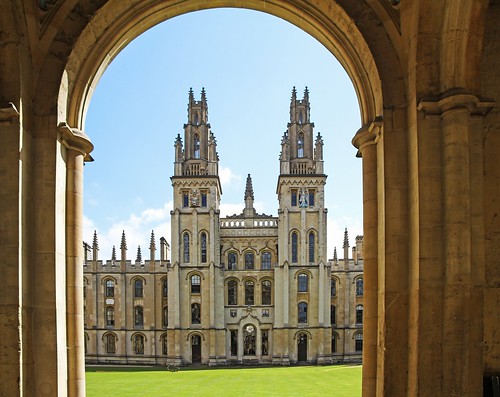 all-souls-college-1607566_1920
