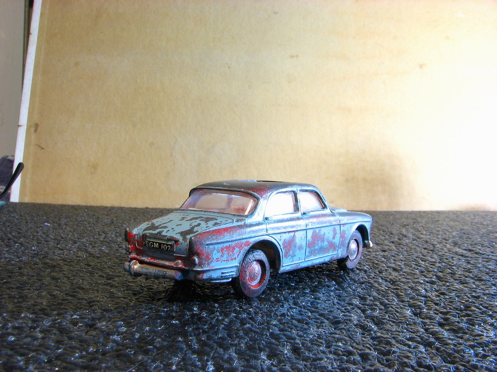 MY 1/42 SCALE VOLVO 122s