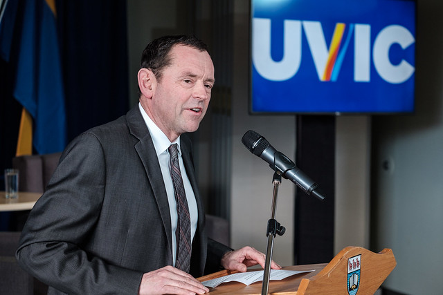 Finance Minister visits UVic