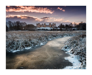 Snowy sunrise at Framlingham Castle
