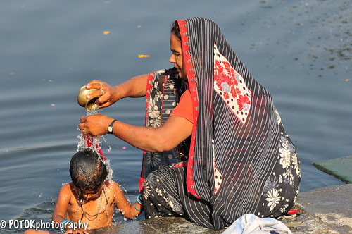 ujjain bath india river nikon baby child mother
