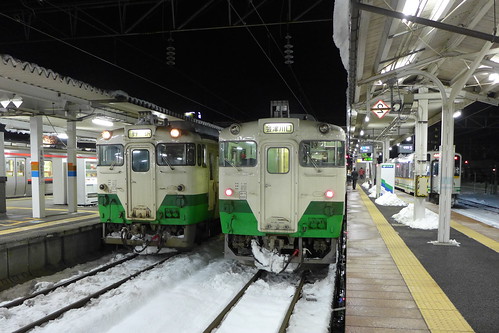 会津若松駅 西側では只見線と共通運用のキハ40が走る