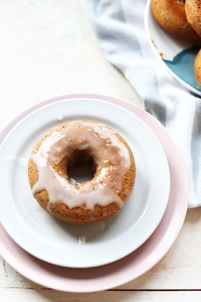 Healthy-protein-cake-donuts-portrait