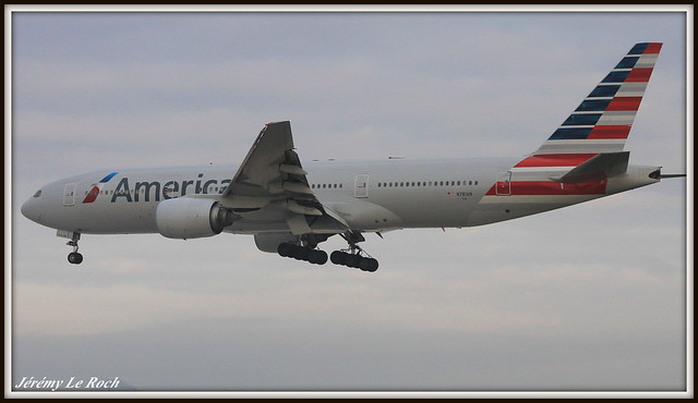 BOEING 777-223ER AMERICAN AIRLINES N781AN