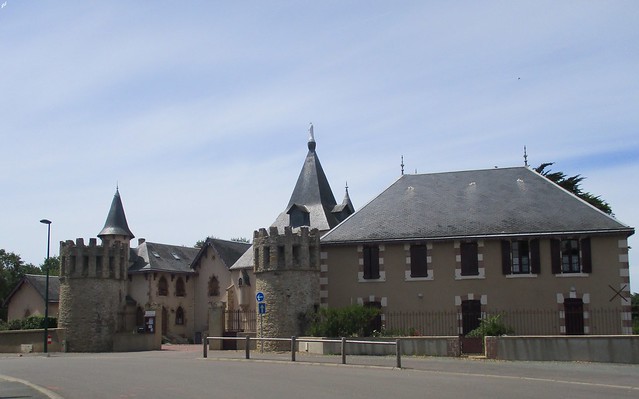 Château et Chapelle de Bourgenay (85)