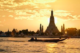 Wat Arun at sunset, Bangkok Thailand