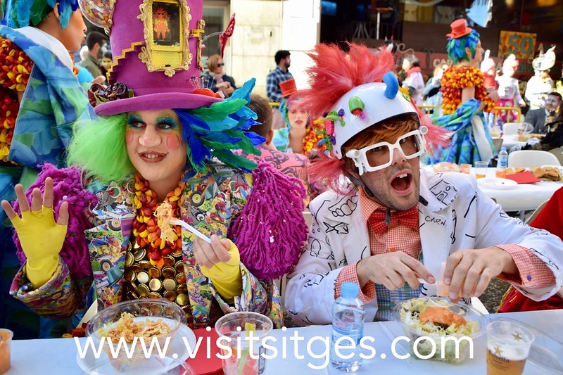 Sabores de Carnaval: Propuestas de cenas únicas en Sitges durante el Carnaval 2024