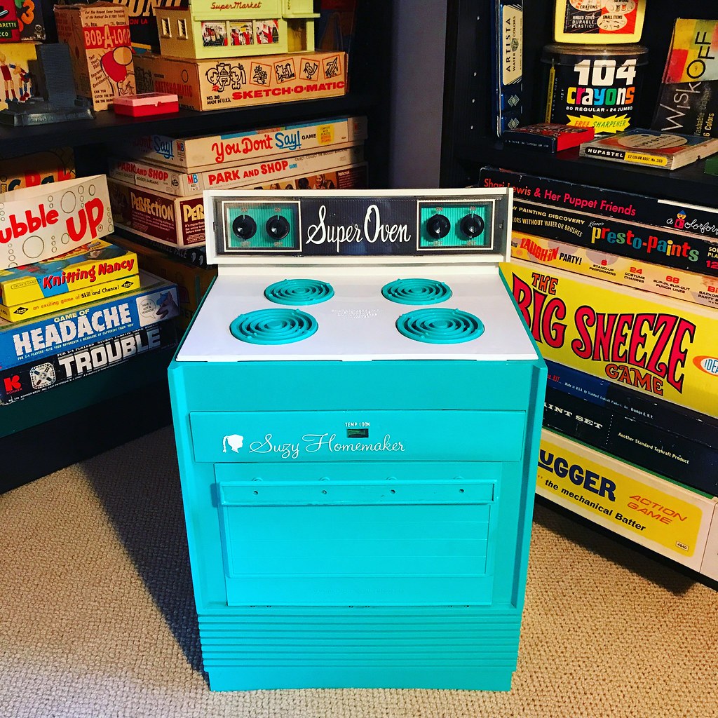 1960s Suzy Homemaker Oven | www.artskooldamage.blogspot.com/… | Flickr