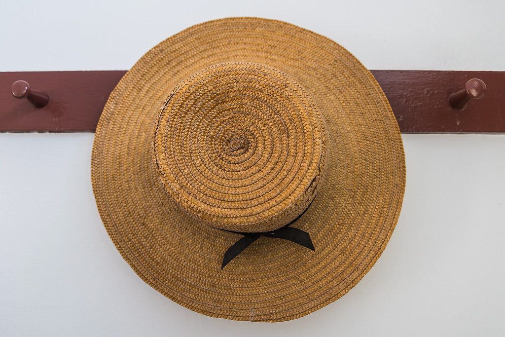 Shaker-made straw hat